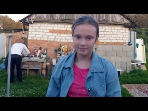 За окошком солнце,за окошком май.Садику родному скажем мы«Прощай».