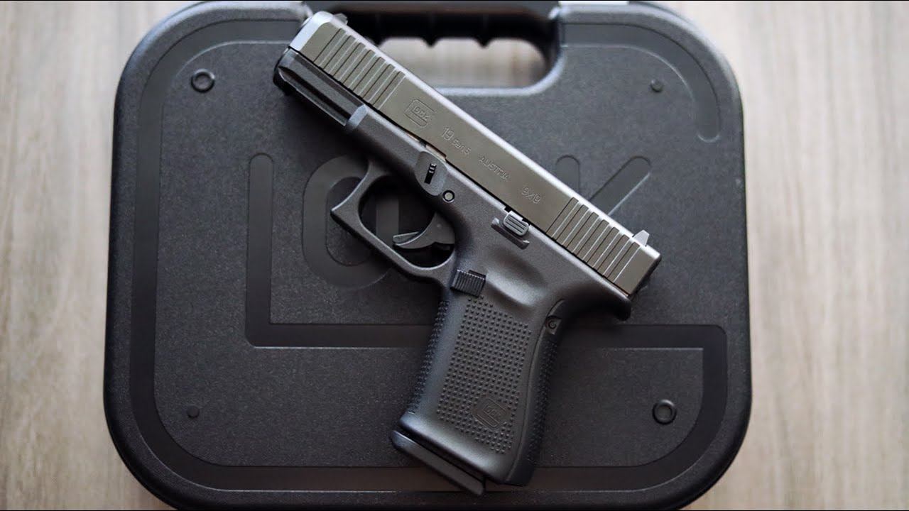 Glock 19 Gen 5 Unboxing! смотреть онлайн