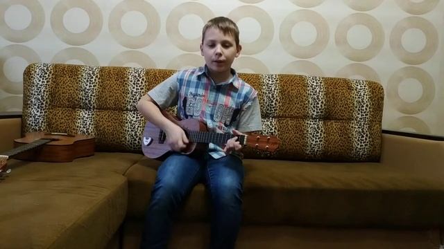 Растрыгин Влас. "Червячок" ст. Н.Тилинина, муз. неизв. автора. Клуб "Три в одном" смотреть онлайн