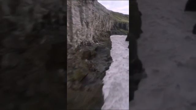 Дилан Томас — Не уходи безропотно во тьму: Стих. смотреть онлайн