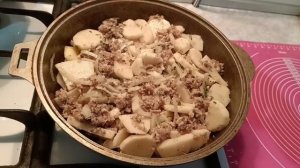 ТУШЁНАЯ КАРТОШКА С ФАРШЕМ