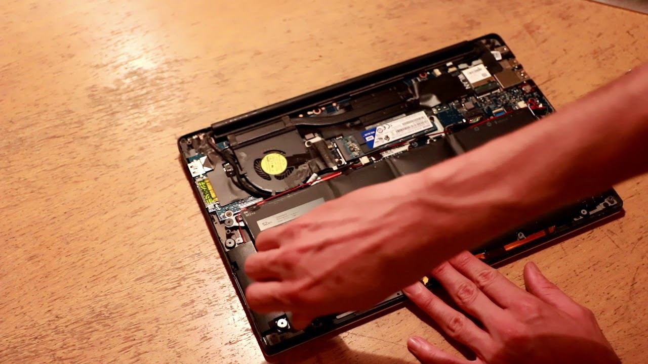 EP 66 - Replacing Dell XPS 13 Battery смотреть онлайн