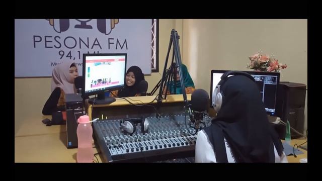 Ngopi Bareng Ketua Prodi Tadris Matematika dan Radio Pesona FM смотреть онлайн