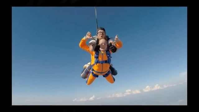 Прыжки с парашютом!Мечта становится реальностью! смотреть онлайн