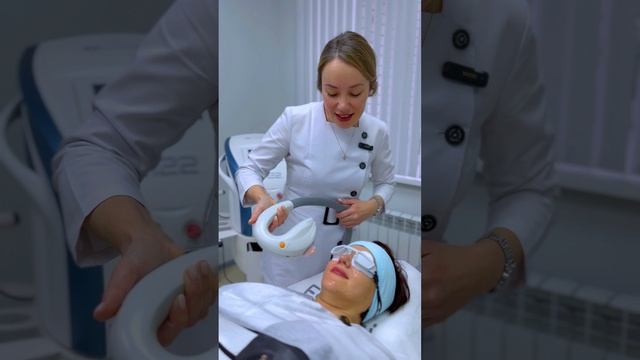 Фотоомоложение. Ощущения во время процедуры. смотреть онлайн