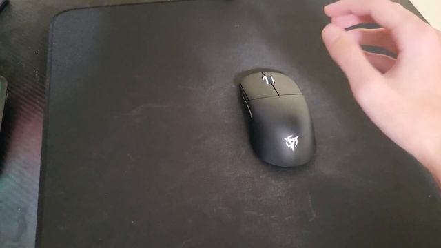 Razer Strider Re-view смотреть онлайн