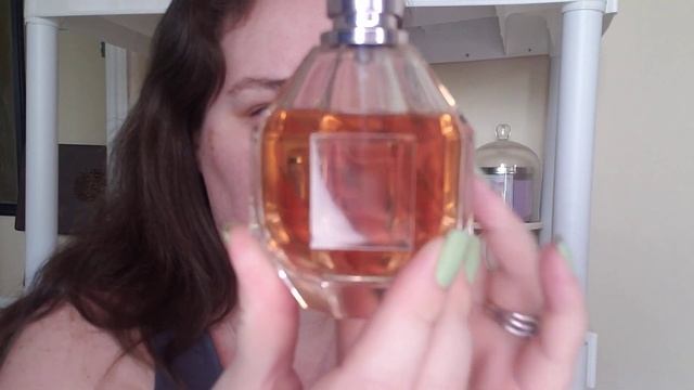 Flower bomb perfume review смотреть онлайн