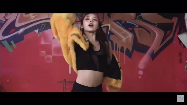 [Itzy X Kim Petras] XXX Magic Dance смотреть онлайн