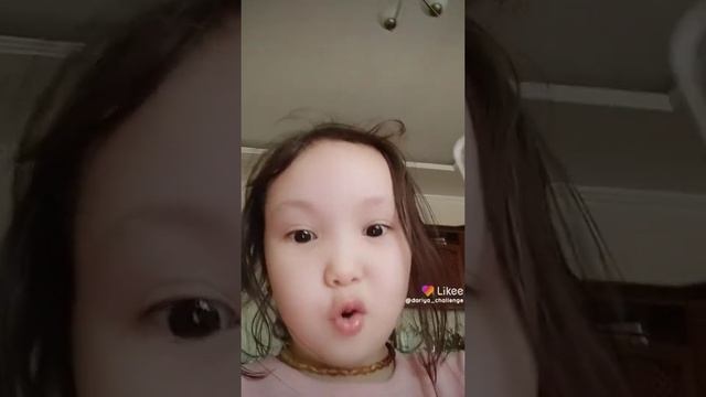 горшок на голове