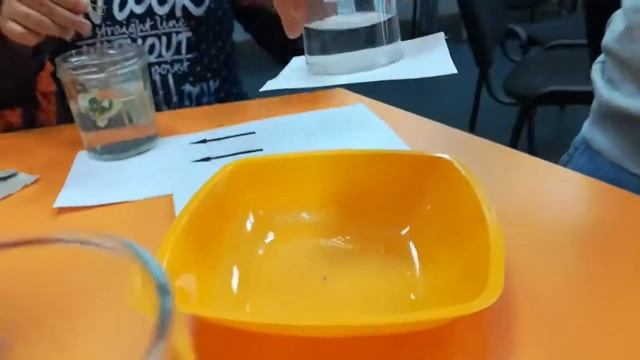 Опыт о давлении воды