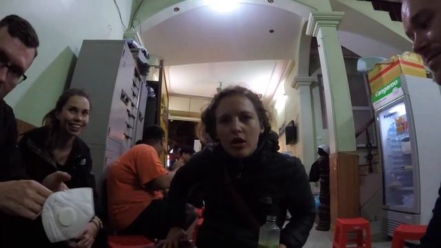 Street Food & Restaurants in Hanoi смотреть онлайн