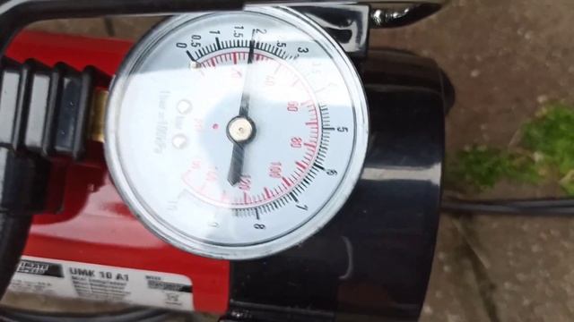 Kompresor Do Auta 12V ULTIMATE SPEED UMK 10 A1   №102