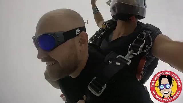 Tandem Skydiving Max from Spring, TX смотреть онлайн