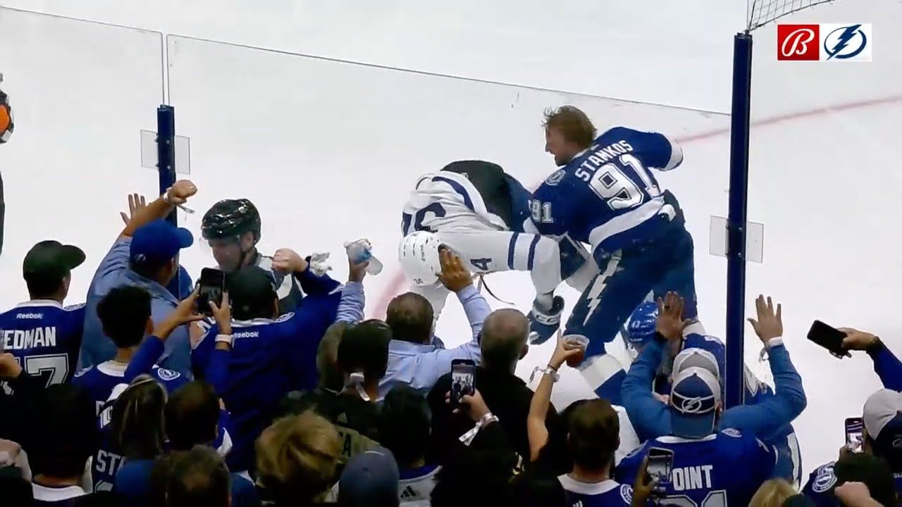 Steven Stamkos Fights Auston Matthews In Game 3