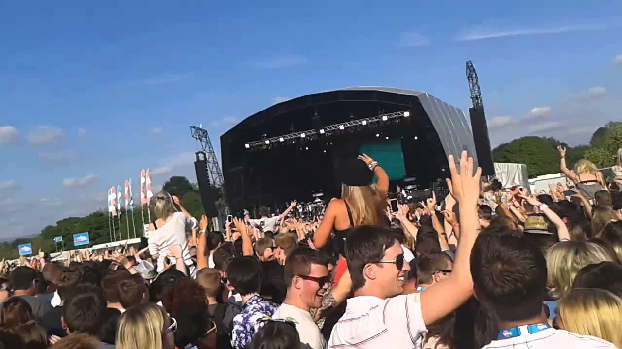 Rudimental at Parklife 2013 - Waiting All Night смотреть онлайн