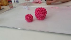 Нарядный кулич на Пасхальный стол. Малина из зефира. Украшаем кулич зефиром с Малиновкой