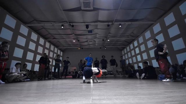 BBOY ENOT VS BGIRL OLYA(WIN) VS LUCKY смотреть онлайн