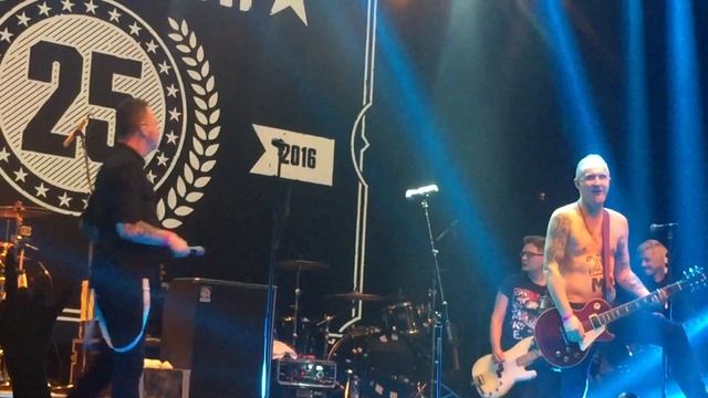 Поезд в сторону Арбатской // Тараканы и Илья 