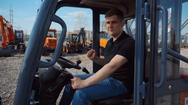 Телескопический погрузчик Polar Badger WL50T_ любимец фермеров, а не коммунальщиков смотреть онлайн