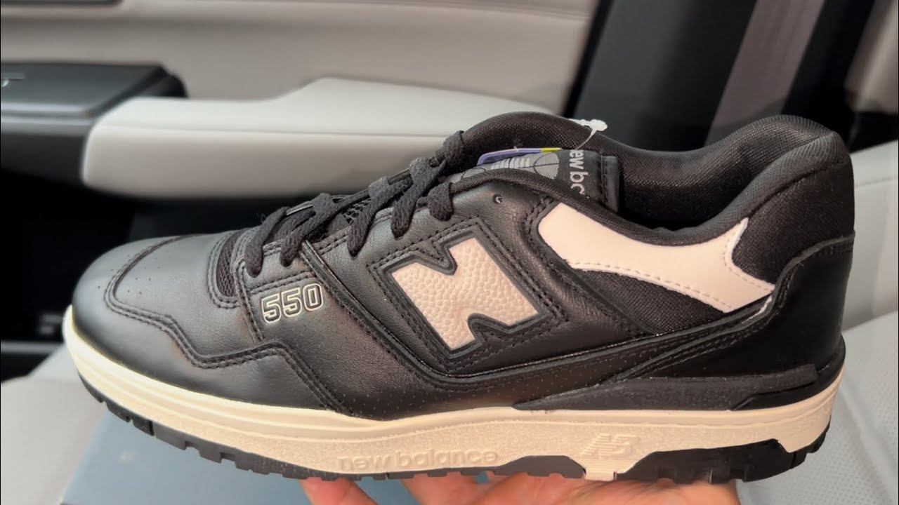 New Balance 550 Panda Shoes смотреть онлайн