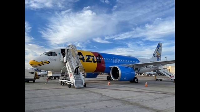 Primeira foto do Airbus a350 da azul смотреть онлайн