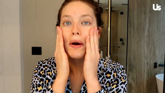 ‘Sports Illustrated Swimsuit’ Model Emily DiDonato Shows Us How She Gets Her Beauty Sleep смотреть онлайн