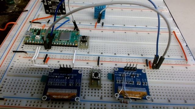 Pico, Micropython, Dual SSD1306 Displays смотреть онлайн