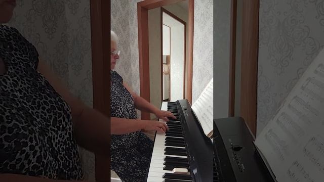 Островский И опять во дворе смотреть онлайн