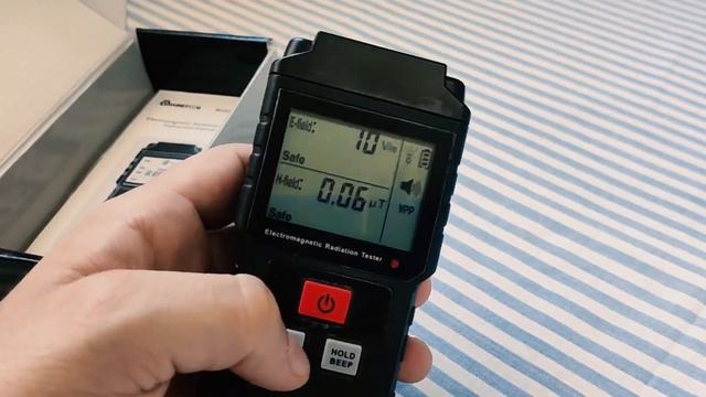 DETECTOR DE RADICAÇÃO ELETROMAGNÉTICA - MUSTOOL MT525 смотреть онлайн