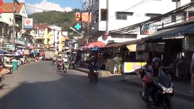 Pools and Patong смотреть онлайн