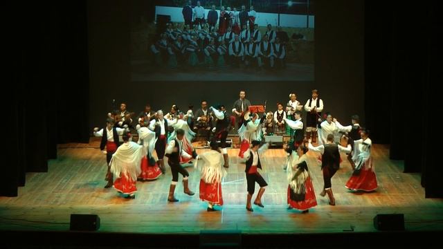 Extremaduran folk dance: Jota de Villafranca de los Barros смотреть онлайн