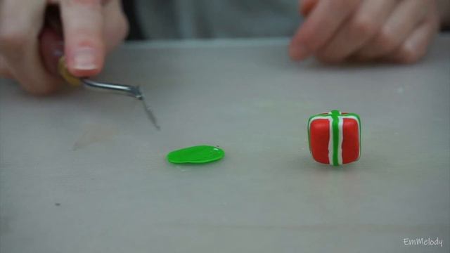 DIY Christmas Gift (Polymer Clay) Charm смотреть онлайн