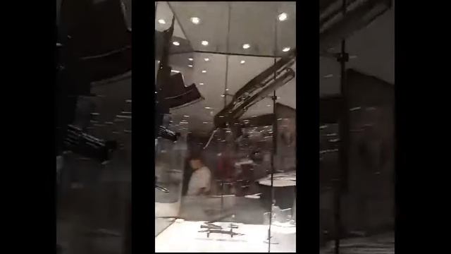 очень маленькое оружие видно только через микроскоп смотреть онлайн