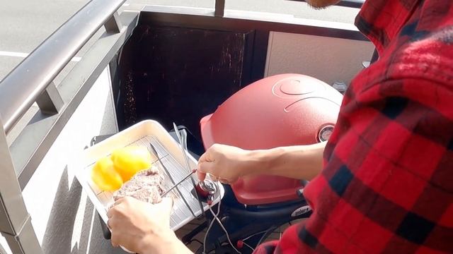 最新BBQギアで厚肉を焼く【2020年11月発売】【WEBER iGRILL MINI温度計レビュー 前編】 смотреть онлайн