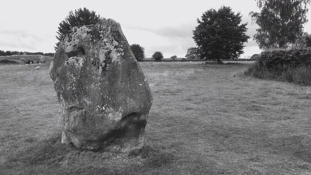 Clannad - Theme From Harry’s Game (Meets Avebury Neolithic Site) смотреть онлайн