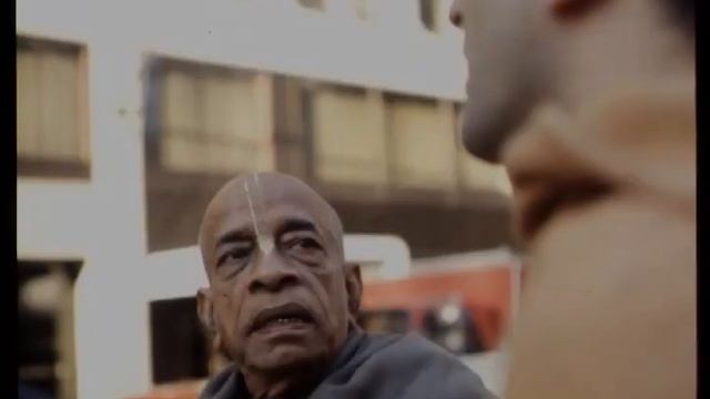 Prabhupada 0155 Каждый пытается стать Богом смотреть онлайн