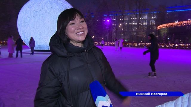 В первый день зимы в парке «Швейцария» открылся каток смотреть онлайн