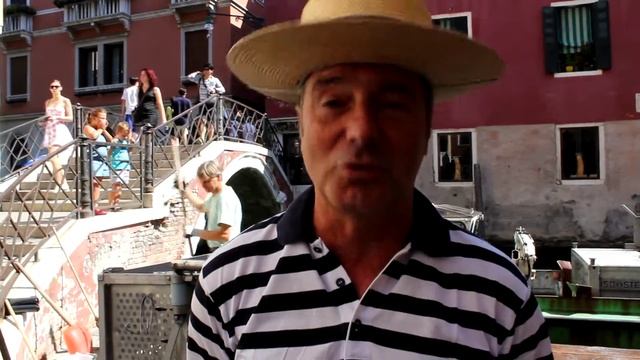 Cos'è Napoli™? Il Gondoliere™ смотреть онлайн
