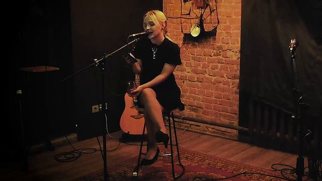 ЕВА РОЗЕНБЕРГ - ПРИЯТНАЯ ОСЕНЬ смотреть онлайн