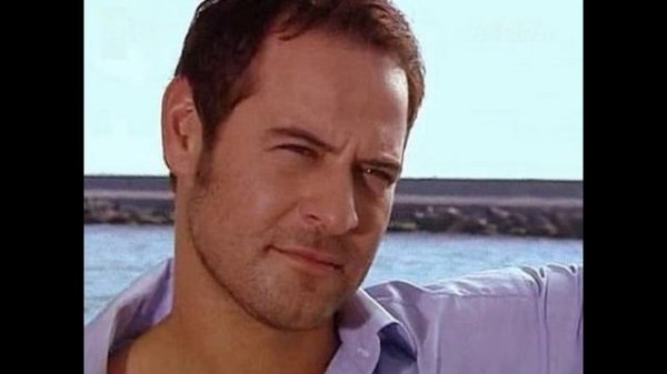 МЫҢ БІР ТҮН ШЕХРИЗАТ АДАМ ТАНЫМАСТАЙ ӨЗГЕРГЕН БЕ?