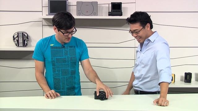 EXCLUSIVE! Sony's New Compact Digital Full Frame Camera the RX1! смотреть онлайн