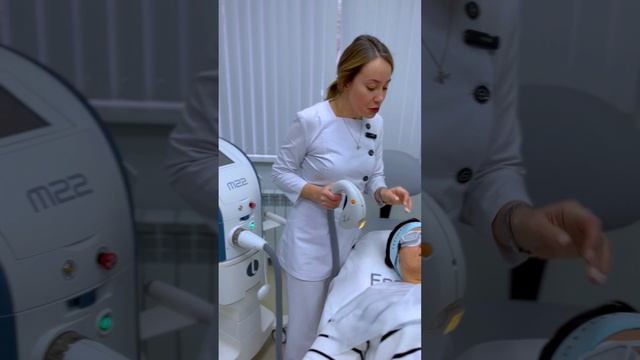 Фотоомоложение. Работа с сосудами и пигментацией. смотреть онлайн