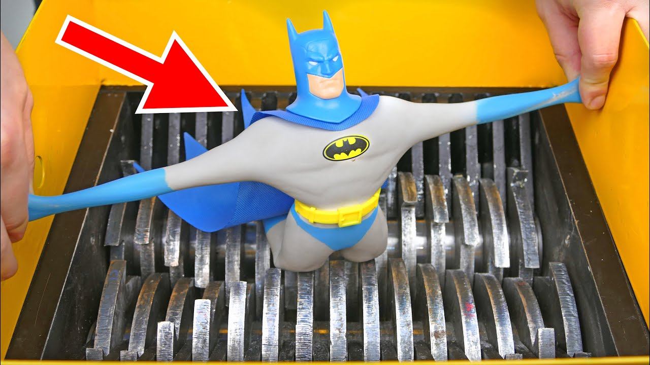 Shredding STRETCH BATMAN Figure! смотреть онлайн