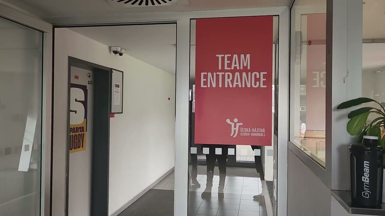 insalaciones del sparta praga смотреть онлайн