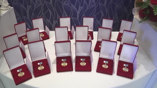 Чествование супружеских пар, которые прожили вместе 50 лет и более смотреть онлайн