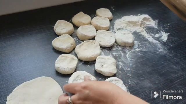 Никогда не надоест готовить...ХИНКАЛИ /МАНТЫ НА ДРОЖЖЕВОМ ТЕСТЕ/МАНТЫ. СОЧНЫЕ И НЕЖНЫЕ, ВКУСНО смотреть онлайн