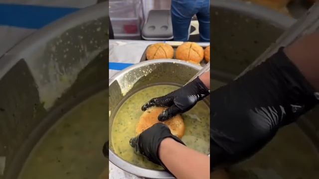 Cream Cheese Garlic Bread смотреть онлайн