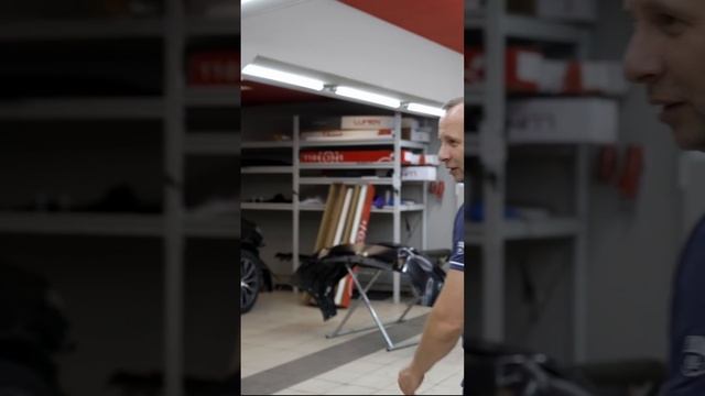 BMW X7 BMX X6 ОКЛЕЙКА КУЗОВА ЗАЩИТНОЙ ПОЛИУРЕТАНОВОЙ ПЛЕНКОЙ смотреть онлайн