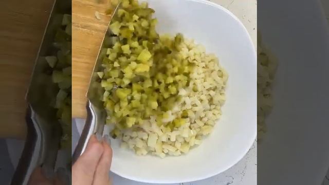 Вкусный салат оливье! Рецепт салата #видеорецепты #быстроивкусно