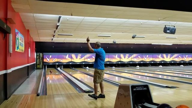 AMF bowling смотреть онлайн